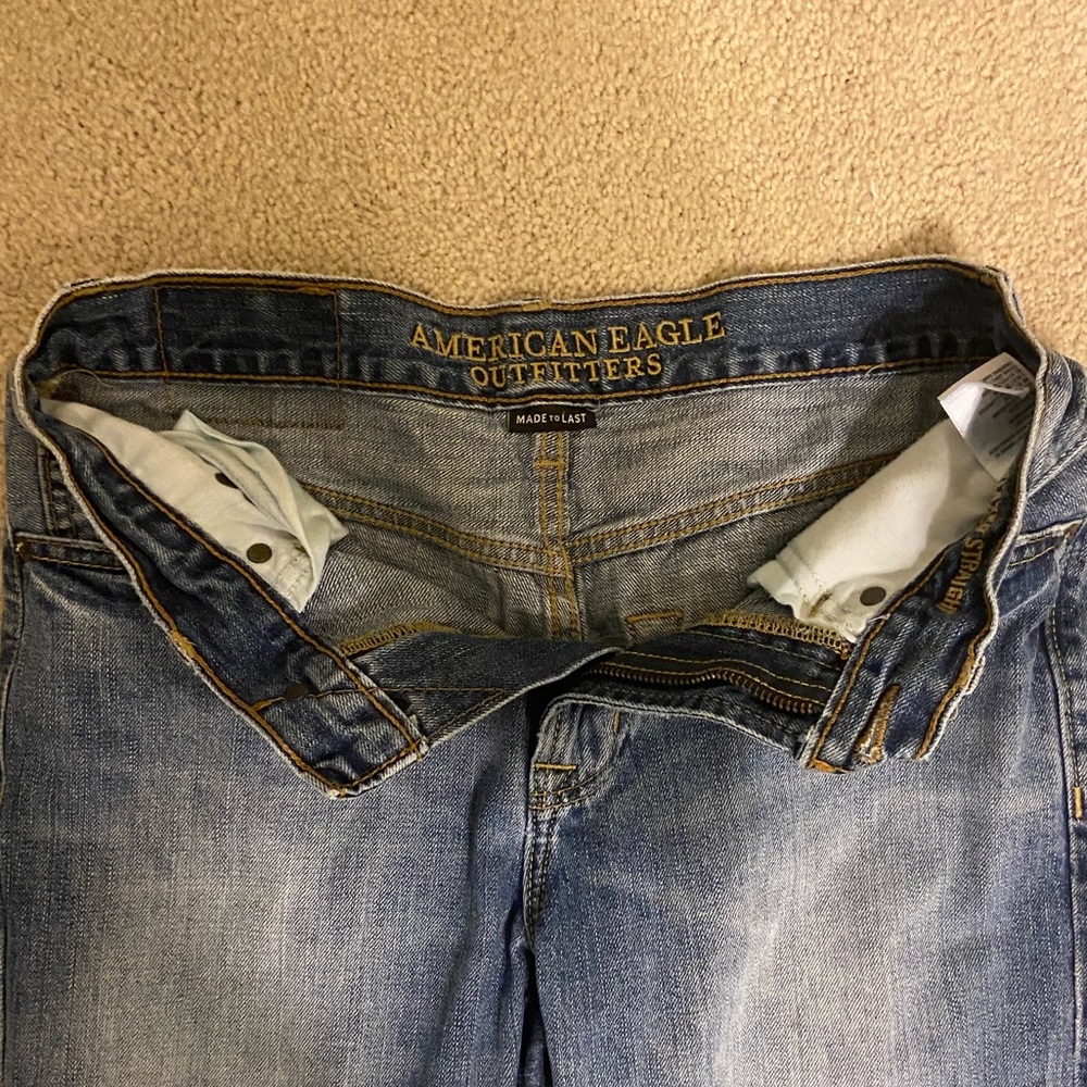 American Eagle jeans size 28x30